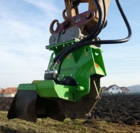 Корчеватель пней FZ 700 H